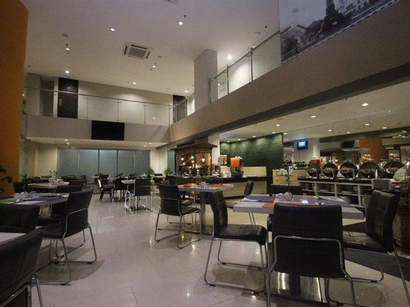 @Hom Semarang Simpang Lima Hotel ภายนอก รูปภาพ