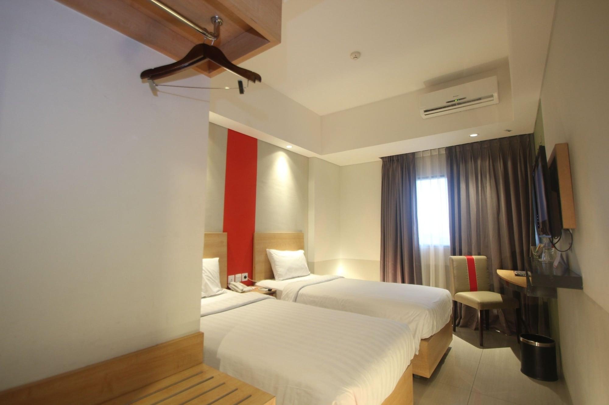 @Hom Semarang Simpang Lima Hotel ภายนอก รูปภาพ