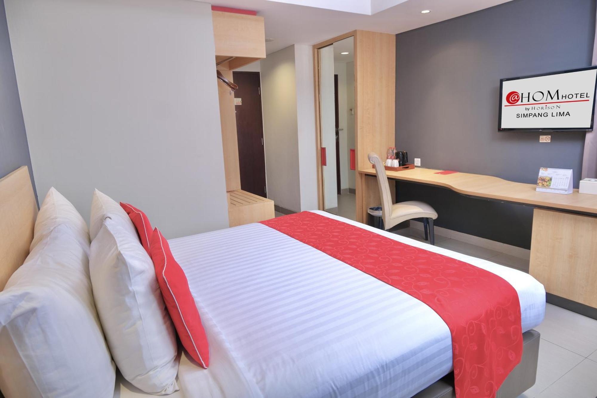 @Hom Semarang Simpang Lima Hotel ภายนอก รูปภาพ