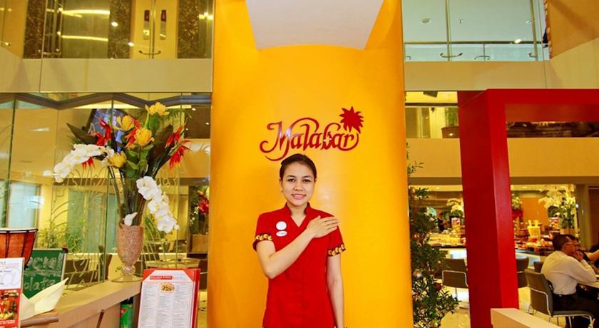 @Hom Semarang Simpang Lima Hotel ภายนอก รูปภาพ