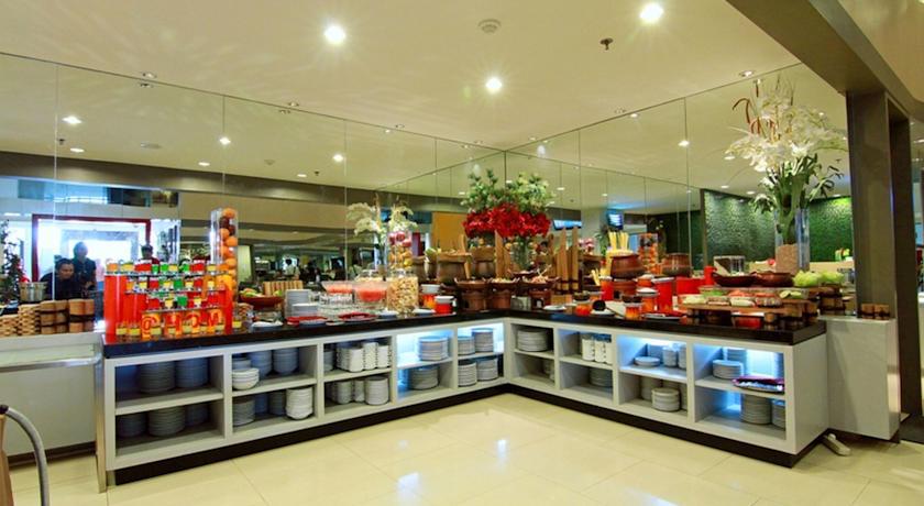 @Hom Semarang Simpang Lima Hotel ภายนอก รูปภาพ