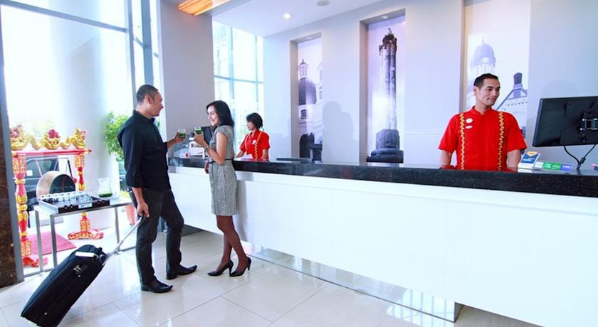 @Hom Semarang Simpang Lima Hotel ภายนอก รูปภาพ