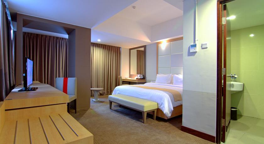 @Hom Semarang Simpang Lima Hotel ภายนอก รูปภาพ